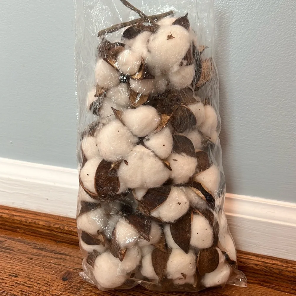 BRAND NEW COTTON BALL PIECES FOR FARMHOUSE HOME DECOR